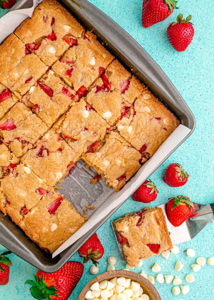 Overhead photo of strawberry blondies in a pan.