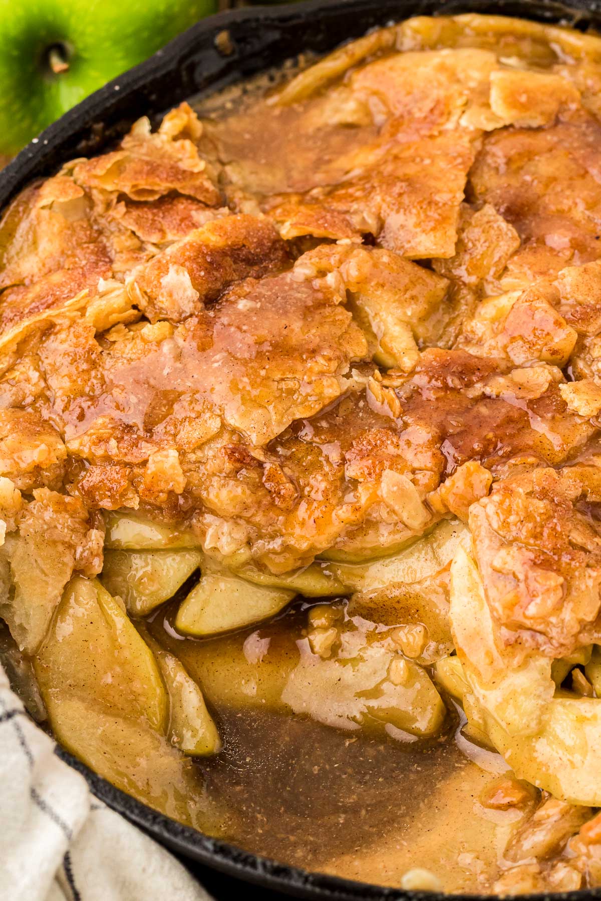 Apple pan dowdy in a cast iron pan.