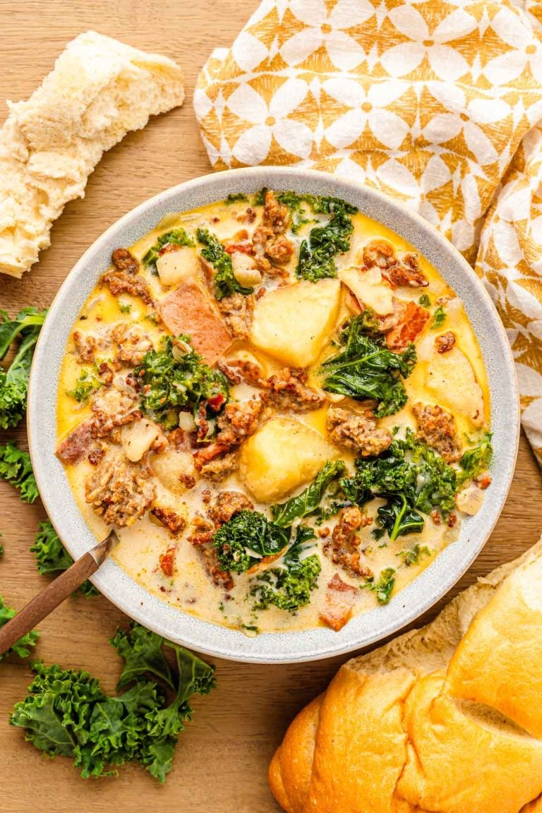 Overhead photo of a bowl of zuppa toscana soup.