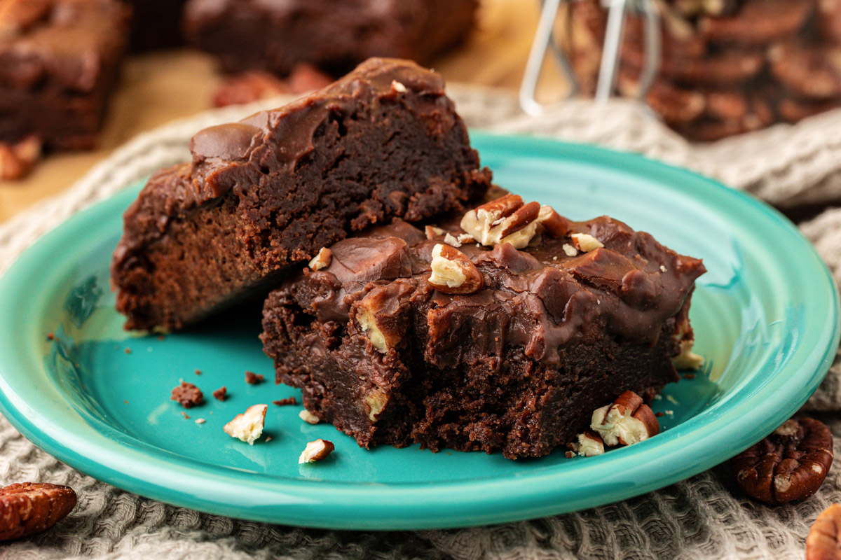 Texas Sheet Cake Brownies [www.sugarandsoul.co]