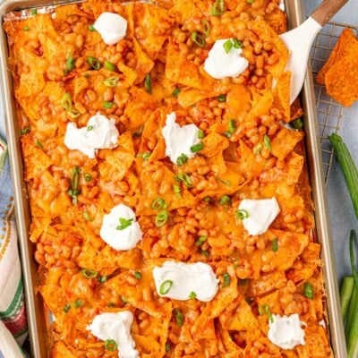 Overhead photo of a pan of Margot Robbie's Nachos.